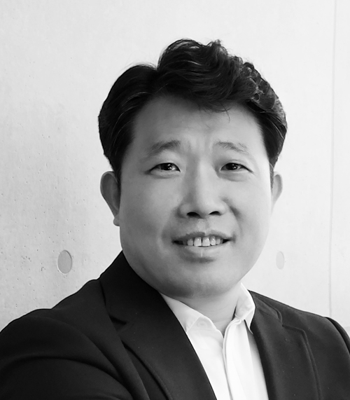 Kono Kim CEO of kono  engineer and designer in Seoul Korea.